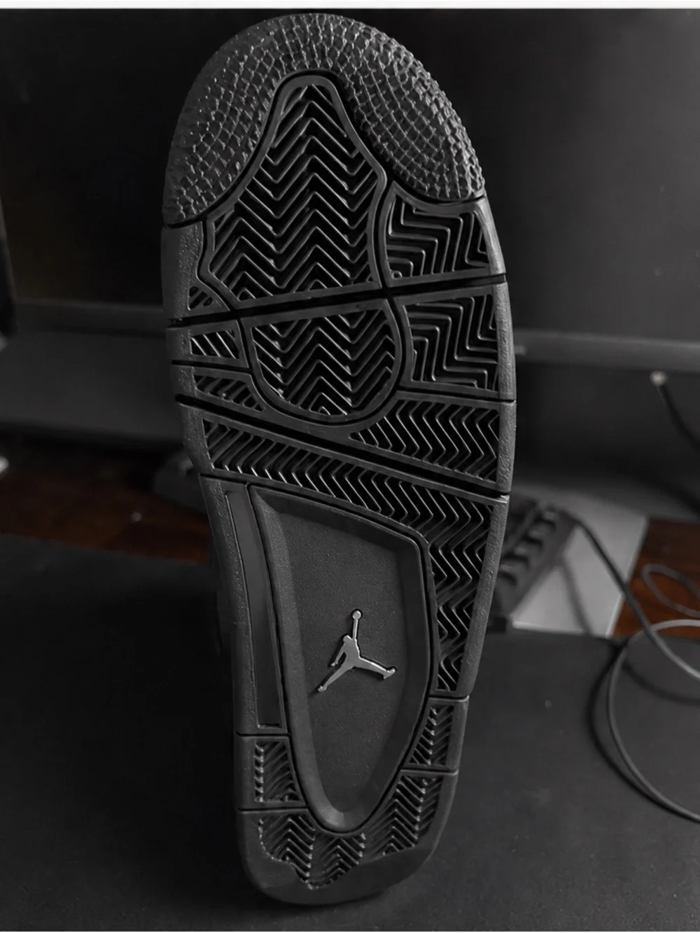Jordan Men's Black Retro Basketball Sneakers